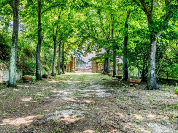 casa indipendente in vendita a Castelnuovo di Porto in zona Valleioro