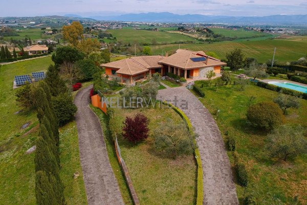 casa indipendente in vendita a Castelnuovo di Porto in zona Pontestorto