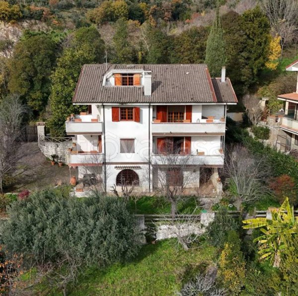 casa indipendente in vendita a Castel San Pietro Romano