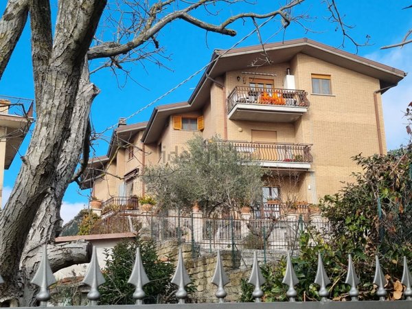 appartamento in vendita a Castel San Pietro Romano