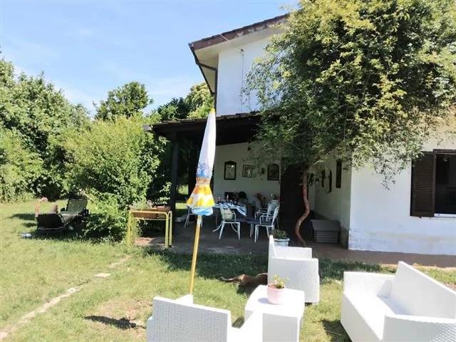 casa indipendente in vendita a Cave