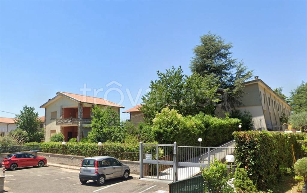 casa indipendente in vendita a Cave