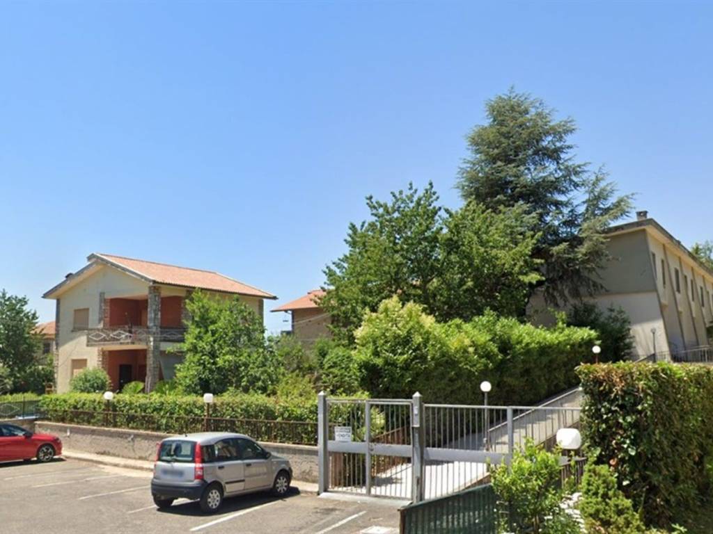 casa indipendente in vendita a Cave