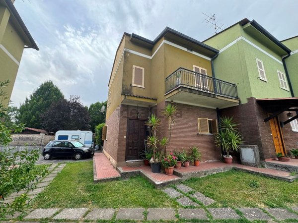 appartamento in vendita a Cave