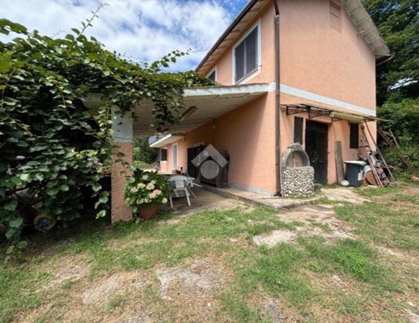 casa indipendente in vendita a Cave