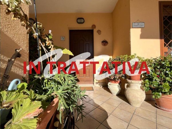casa indipendente in vendita a Cave
