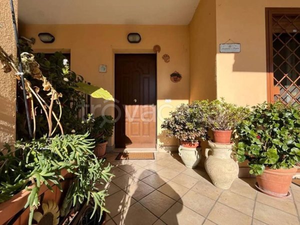 casa indipendente in vendita a Cave