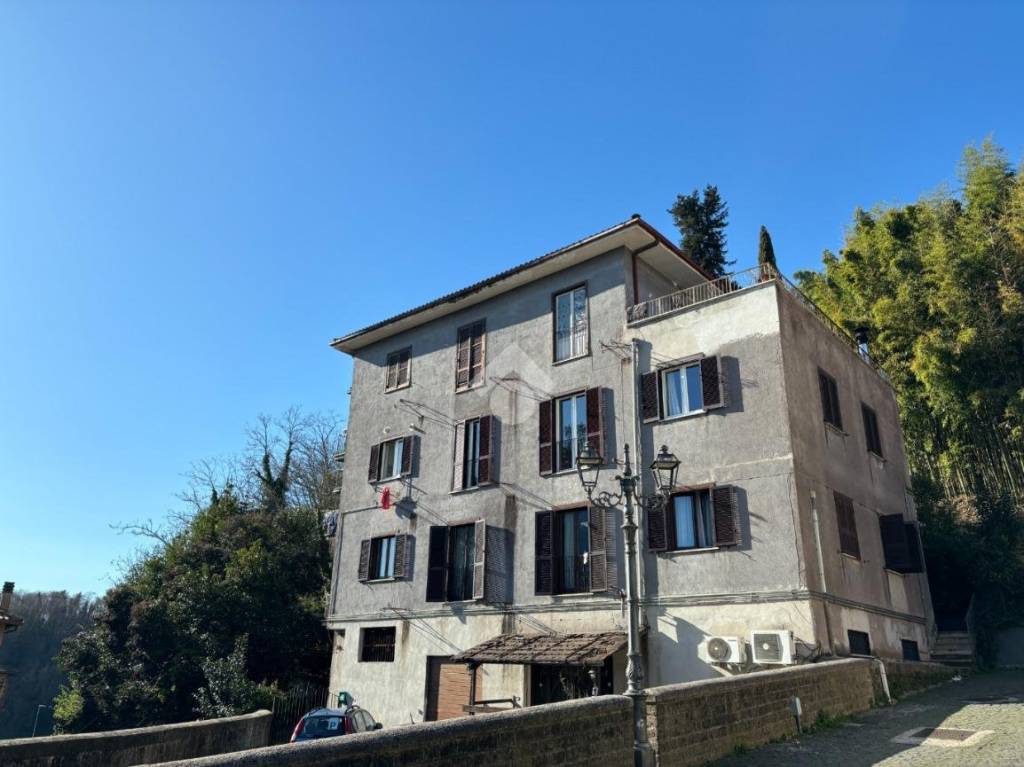 appartamento in vendita a Cave