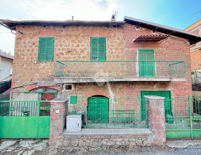 casa indipendente in vendita a Cave
