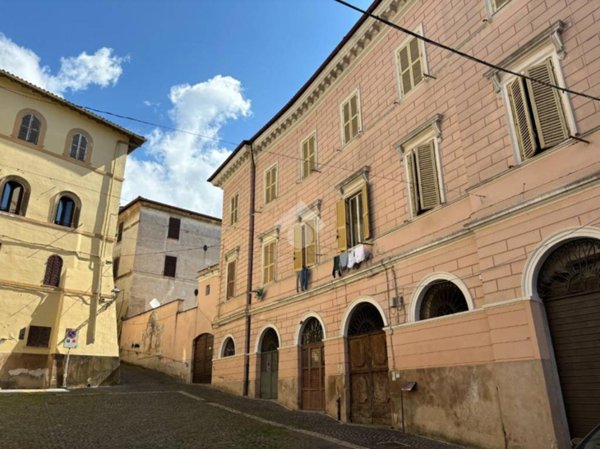 appartamento in vendita a Cave