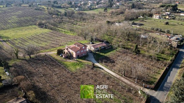 casa indipendente in vendita a Cave