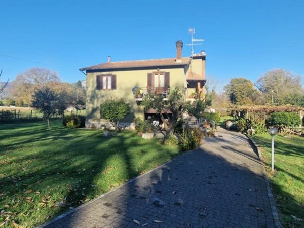 casa indipendente in vendita a Cave in zona Collepalme