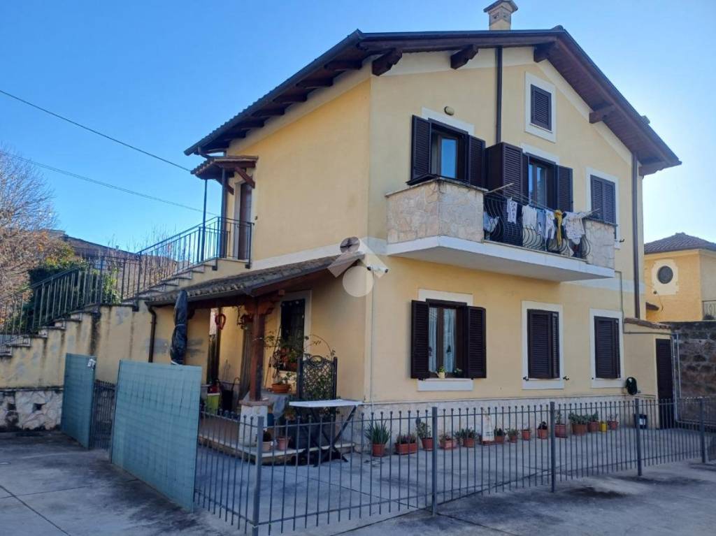 appartamento in vendita a Cave