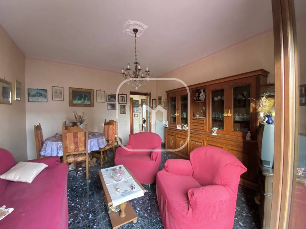 casa indipendente in vendita a Cave