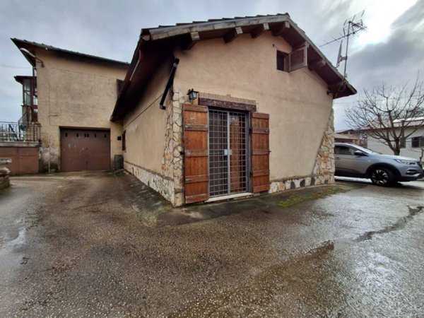 appartamento in vendita a Cave