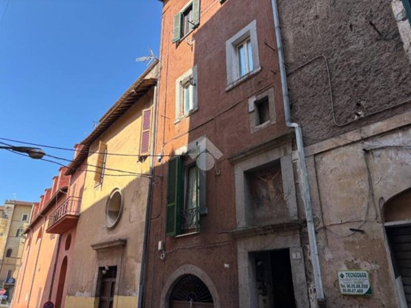 appartamento in vendita a Cave