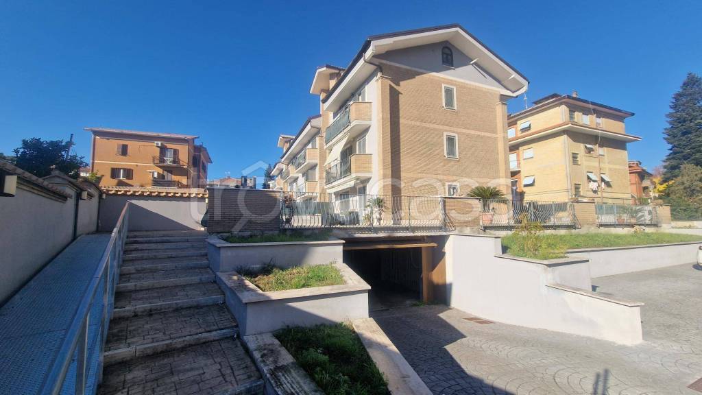 appartamento in vendita a Cave