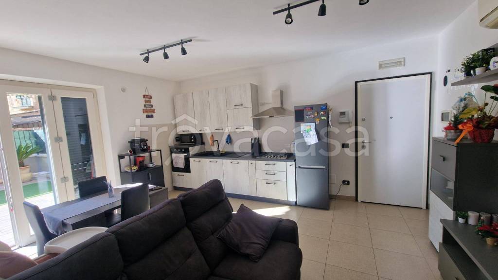 appartamento in vendita a Cave