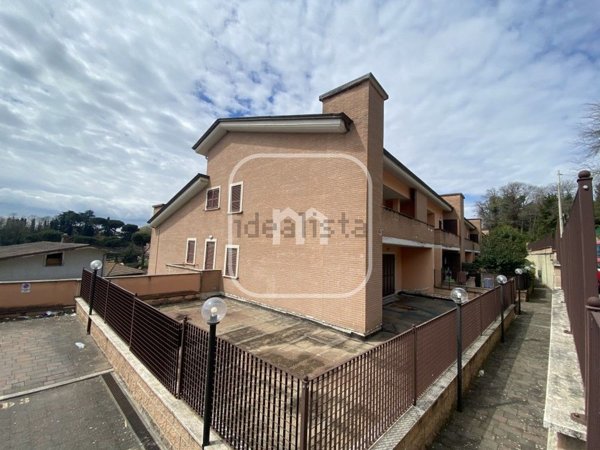 appartamento in vendita a Cave