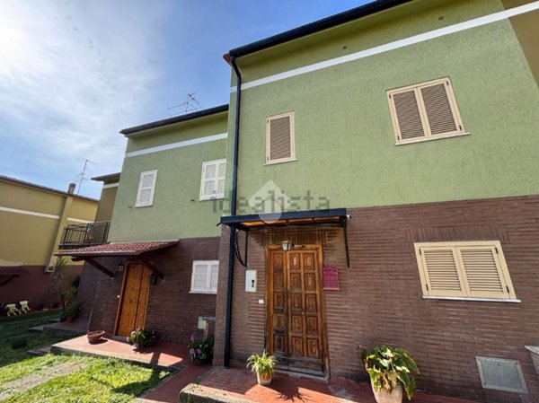 casa indipendente in vendita a Cave