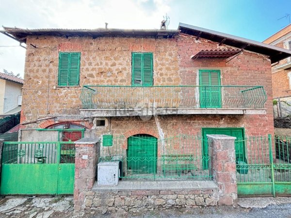 casa indipendente in vendita a Cave