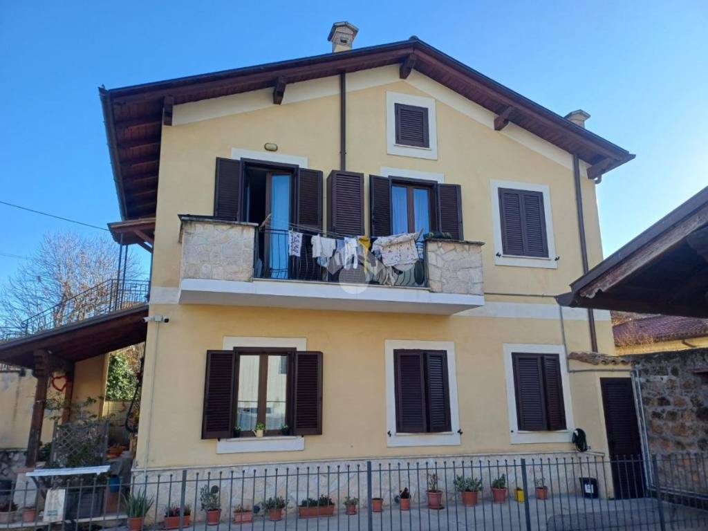 appartamento in vendita a Cave