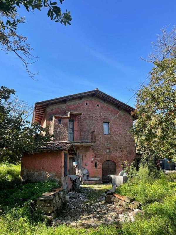 casa indipendente in vendita a Cave