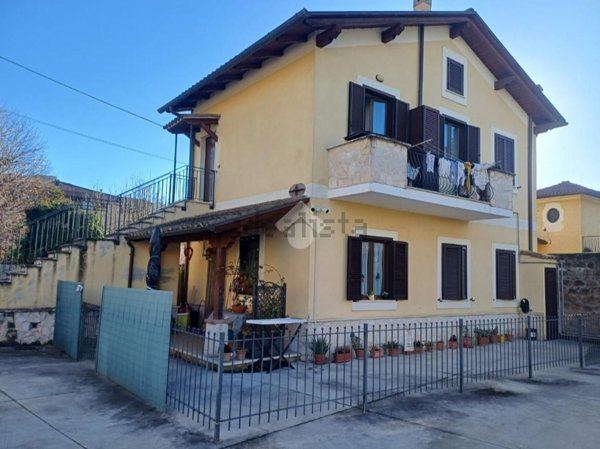 appartamento in vendita a Cave