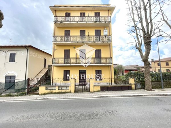 appartamento in vendita a Cave