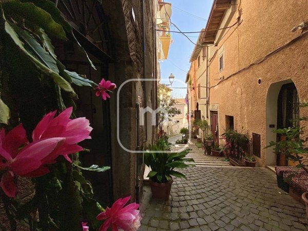 appartamento in vendita a Cave
