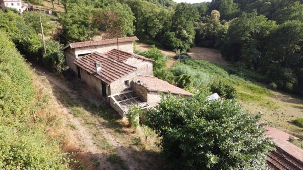 casa indipendente in vendita a Cave in zona San Bartolomeo