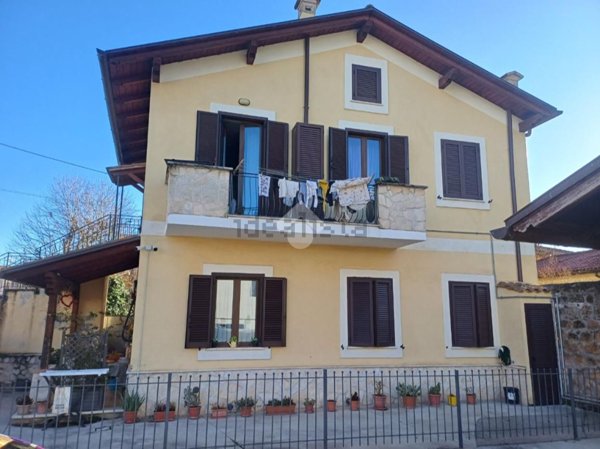 appartamento in vendita a Cave