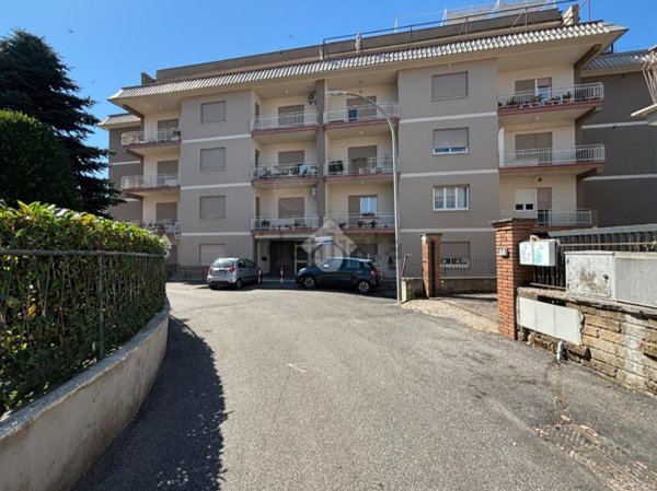 appartamento in vendita a Cave