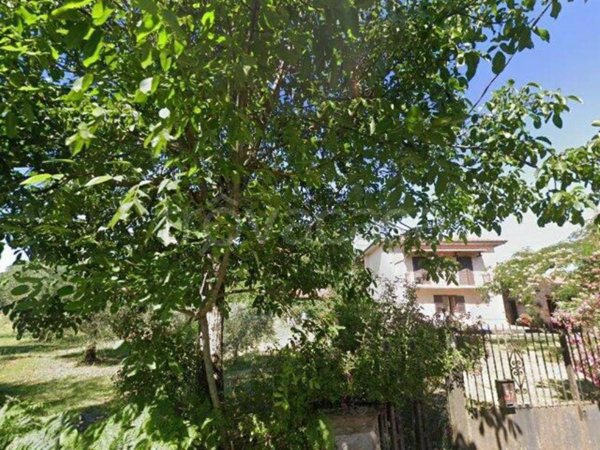 appartamento in vendita a Cave in zona San Bartolomeo