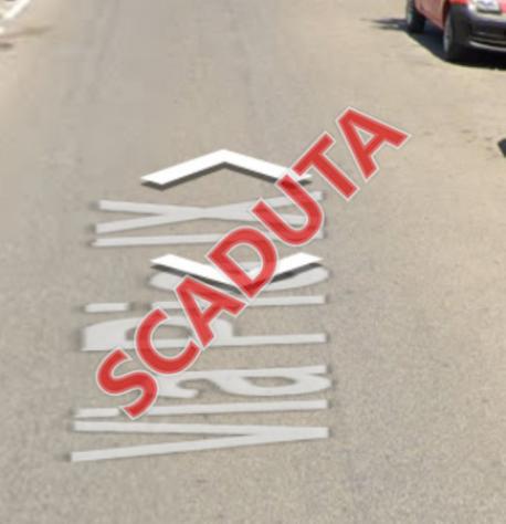 locale commerciale in vendita a Cave