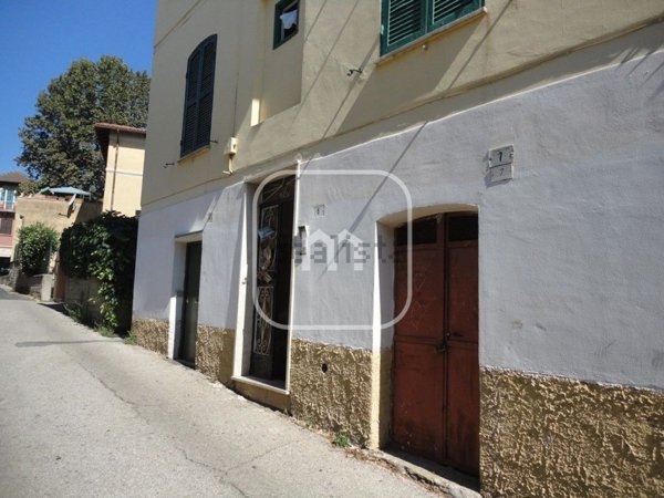 appartamento in vendita a Cave