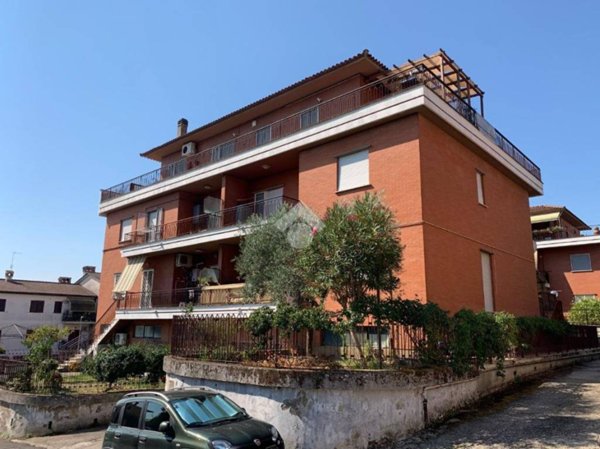 appartamento in vendita a Cave