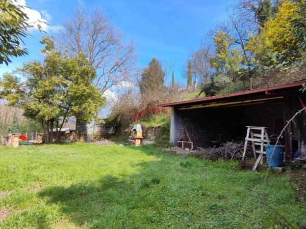 casa indipendente in vendita a Cave