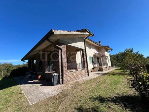 casa indipendente in vendita a Cave