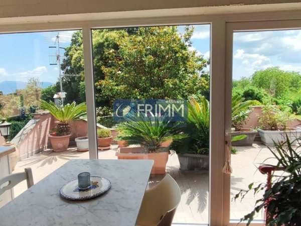 appartamento in vendita a Cave in zona Collepalme