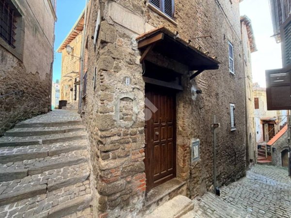 casa indipendente in vendita a Cave