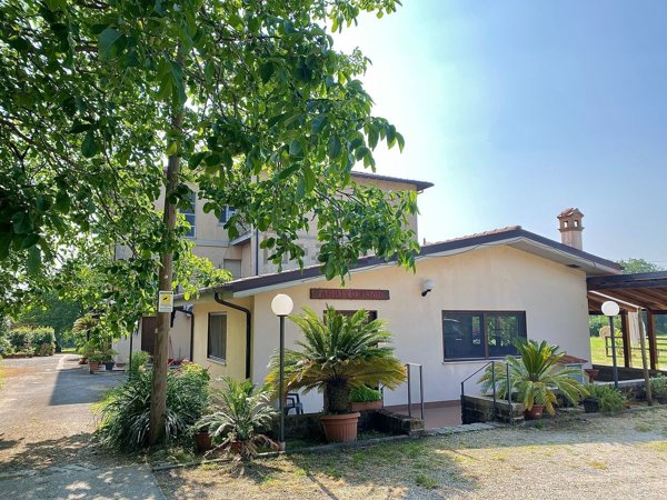 casa indipendente in vendita a Cave