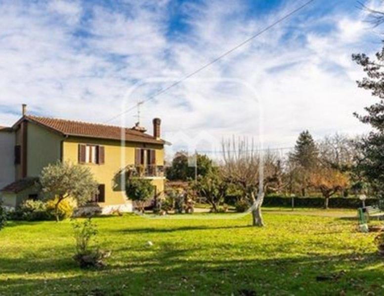 casa indipendente in vendita a Cave in zona Collepalme