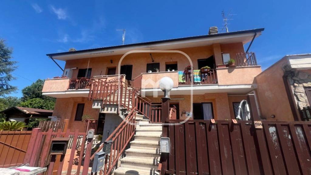 appartamento in vendita a Cave in zona San Bartolomeo