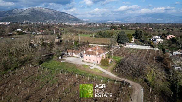 casa indipendente in vendita a Cave
