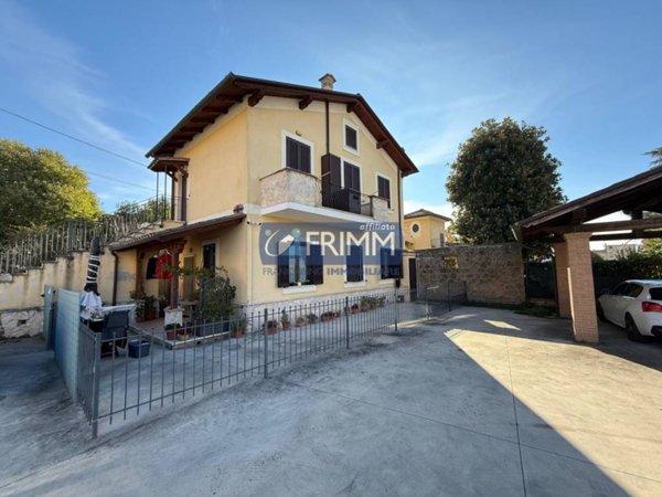 appartamento in vendita a Cave