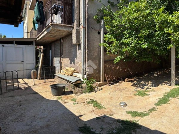 casa indipendente in vendita a Cave