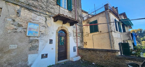 appartamento in vendita a Cave