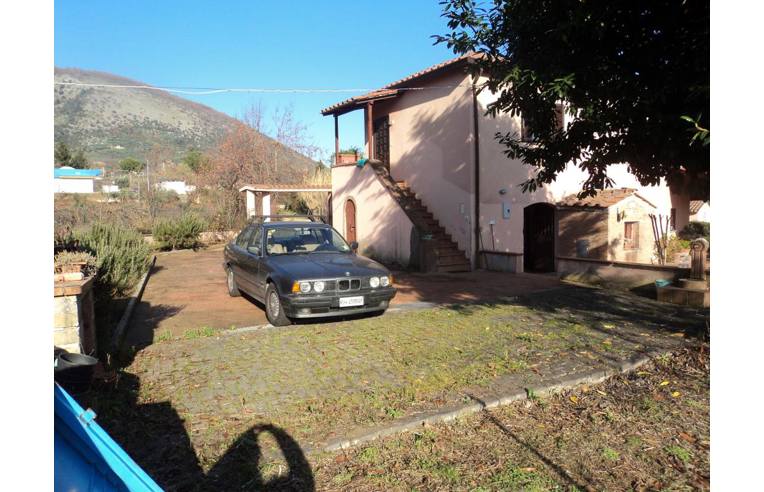 casa indipendente in vendita a Cave