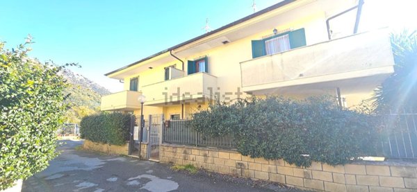 casa indipendente in vendita a Cave